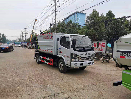 東風小多利卡國六7方無洩漏後裝式壓縮垃圾車